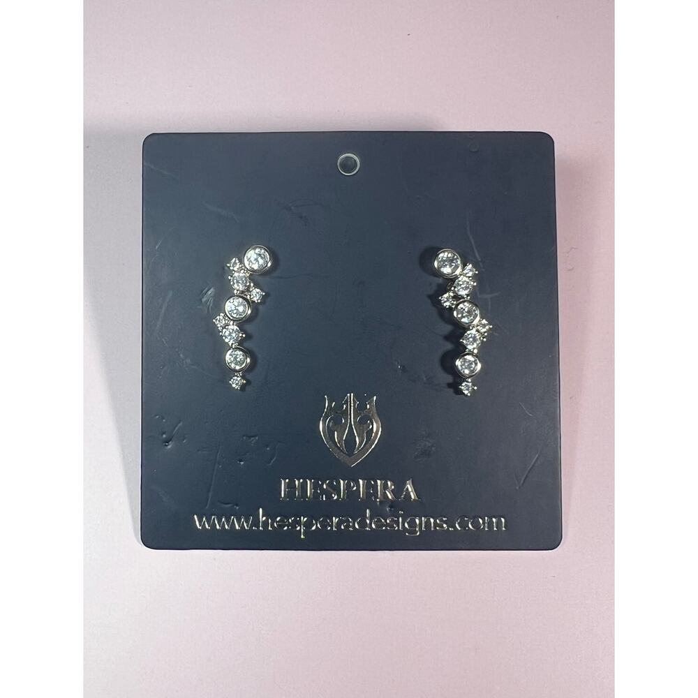 Hespera stud earrings